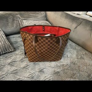 Louis Vuitton Neverfull MM